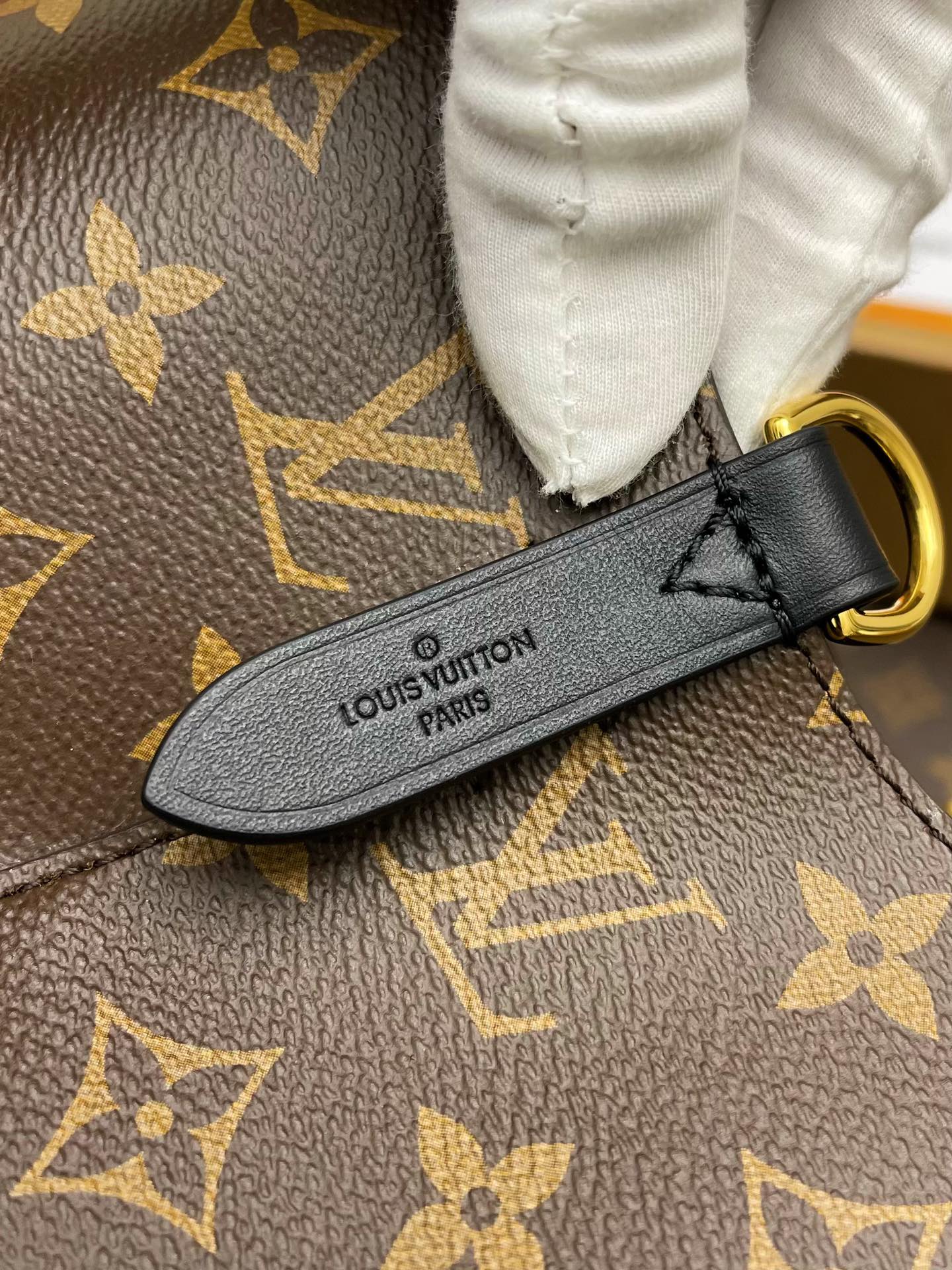 LV Bucket Bags